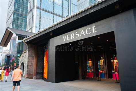 versace fundraising sichuan|Versace .